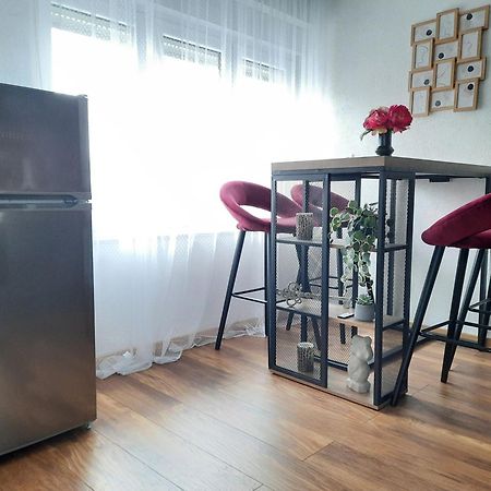 Apartman Twins Self Check In & Self Check Out オトチャッツ エクステリア 写真