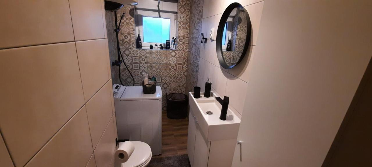 Apartman Twins Self Check In & Self Check Out オトチャッツ エクステリア 写真