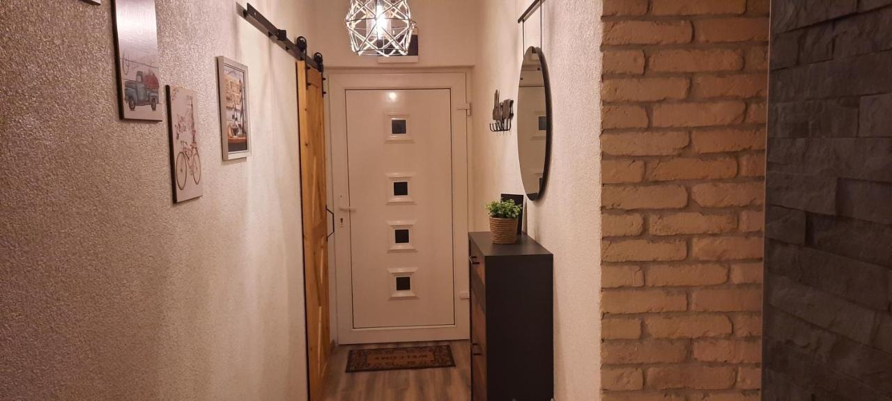 Apartman Twins Self Check In & Self Check Out オトチャッツ エクステリア 写真